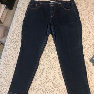 18 Petite Jeans